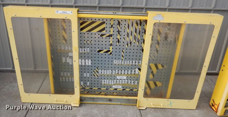 image for item KM9616 (2) tool cabinets