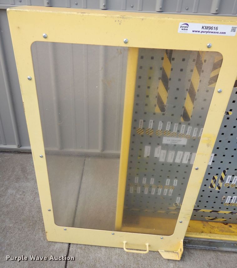 image for item KM9616 (2) tool cabinets