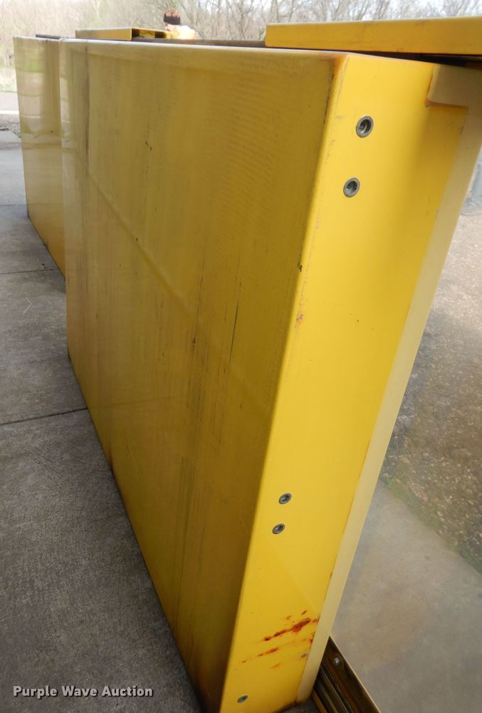 image for item KM9616 (2) tool cabinets