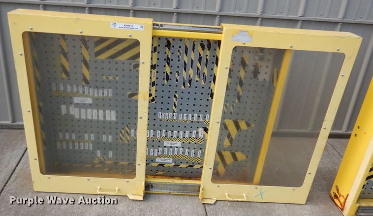 image for item KM9616 (2) tool cabinets