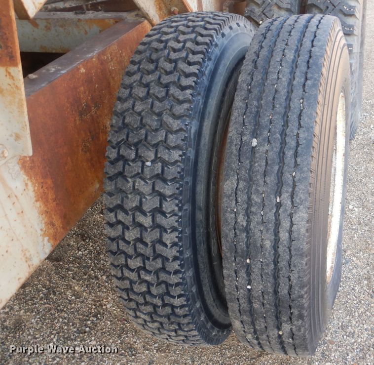 image for item KT9021 1957 Cedarapids 1036  crusher