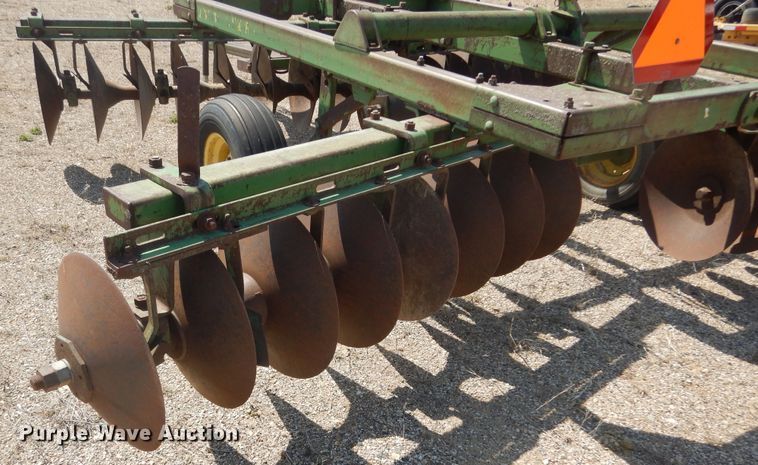 image for item KT9027 John Deere  offset disk