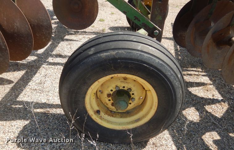 image for item KT9027 John Deere  offset disk