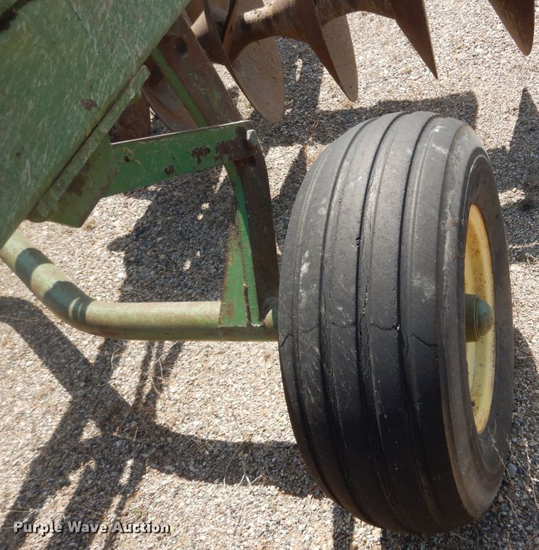 image for item KT9027 John Deere  offset disk