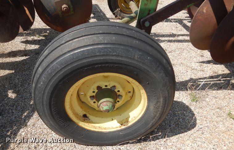 image for item KT9027 John Deere  offset disk
