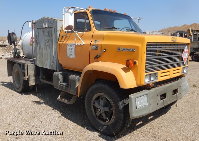 image for item KT9028 1981 Chevrolet Kodiak  flatbed truck