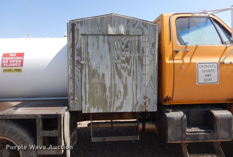 image for item KT9028 1981 Chevrolet Kodiak  flatbed truck