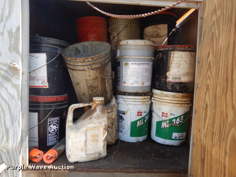 image for item KT9028 1981 Chevrolet Kodiak  flatbed truck