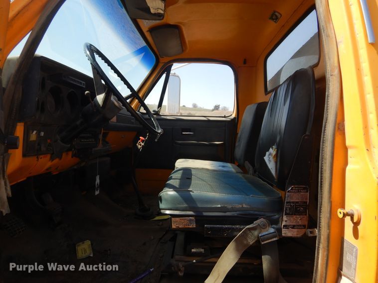 image for item KT9028 1981 Chevrolet Kodiak  flatbed truck