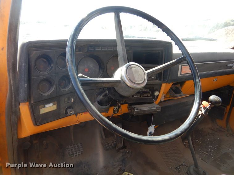 image for item KT9028 1981 Chevrolet Kodiak  flatbed truck