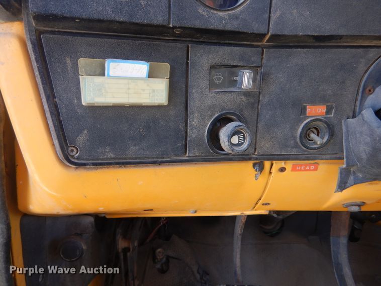 image for item KT9028 1981 Chevrolet Kodiak  flatbed truck