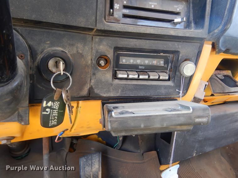 image for item KT9028 1981 Chevrolet Kodiak  flatbed truck