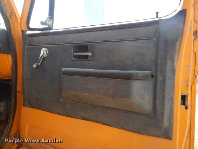 image for item KT9028 1981 Chevrolet Kodiak  flatbed truck