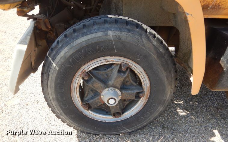 image for item KT9028 1981 Chevrolet Kodiak  flatbed truck