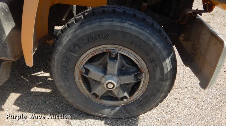 image for item KT9028 1981 Chevrolet Kodiak  flatbed truck