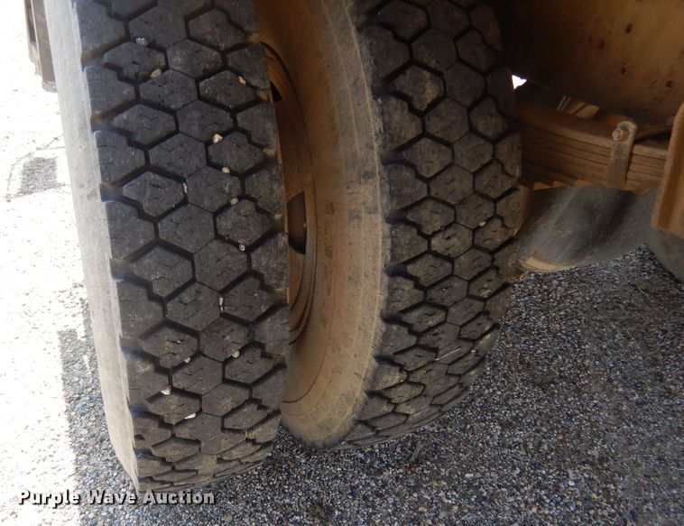 image for item KT9028 1981 Chevrolet Kodiak  flatbed truck