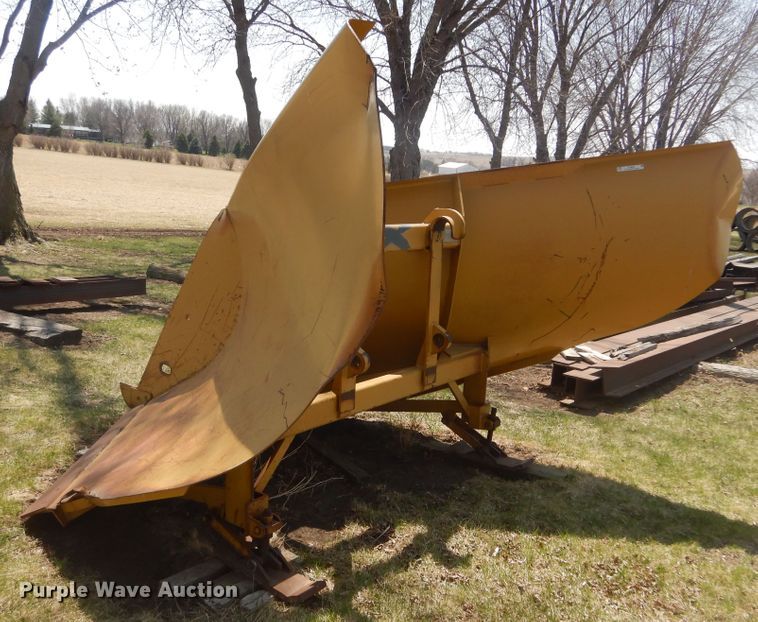 image for item KT9029 Balderson  146"W V-Plow