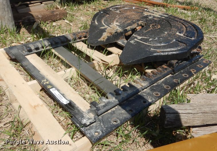 image for item KT9033 Fifth wheel hitch