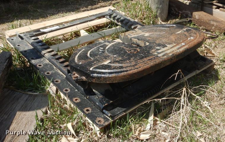 image for item KT9033 Fifth wheel hitch