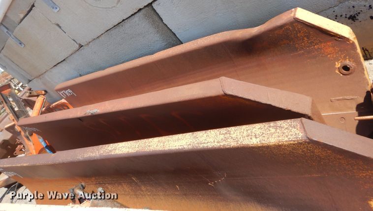 image for item KT9039 (3) wing snow plows