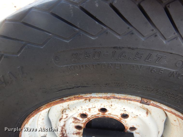 image for item KT9041 Northwest Bodies  fiberglass utility bed