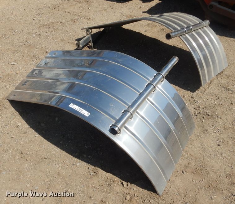 image for item KT9042 (2) fenders