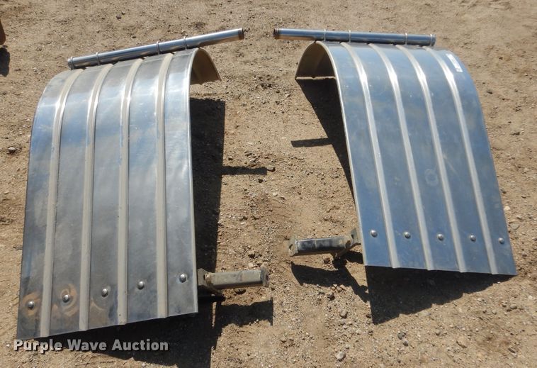 image for item KT9042 (2) fenders