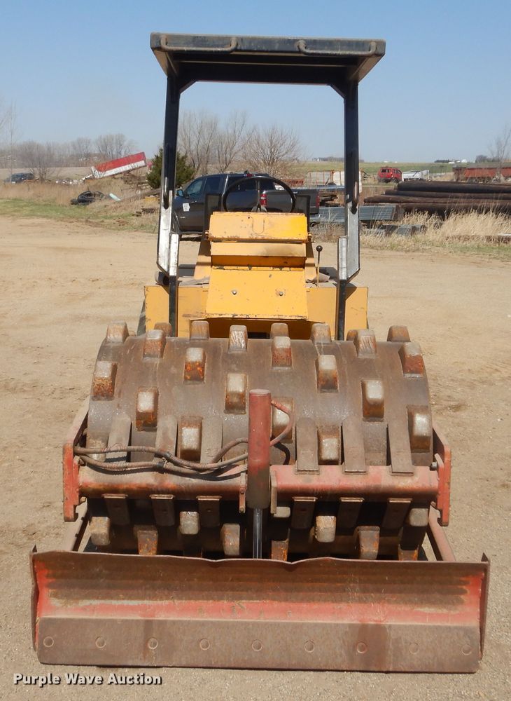 image for item KT9043 Dynapac CA12  single drum roller