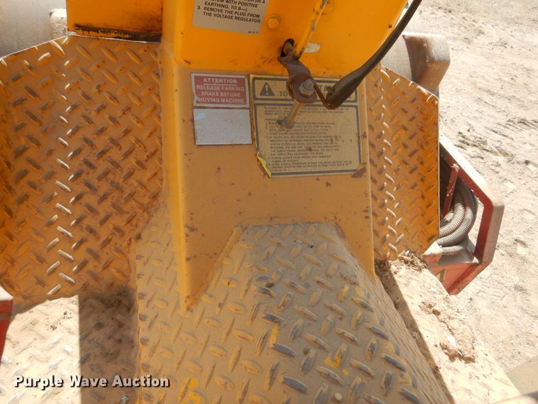 image for item KT9043 Dynapac CA12  single drum roller