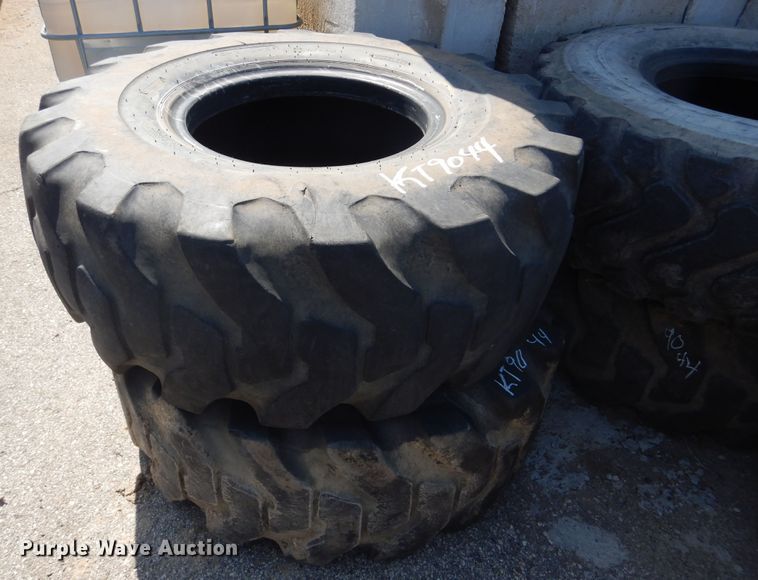 image for item KT9044 (6) 20.5-25 tires