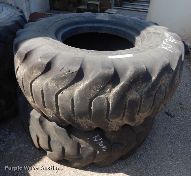 image for item KT9044 (6) 20.5-25 tires