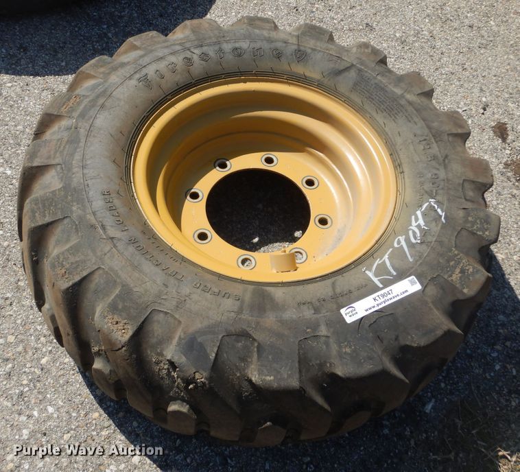 image for item KT9047 425/65R22.5 tire and wheel