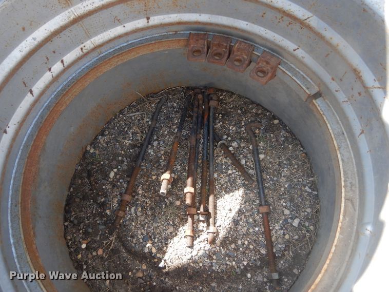 image for item KT9048 (2) 18.4-34 tires