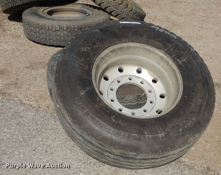 image for item KT9050 (2) 315/80R22.5 tires and wheels