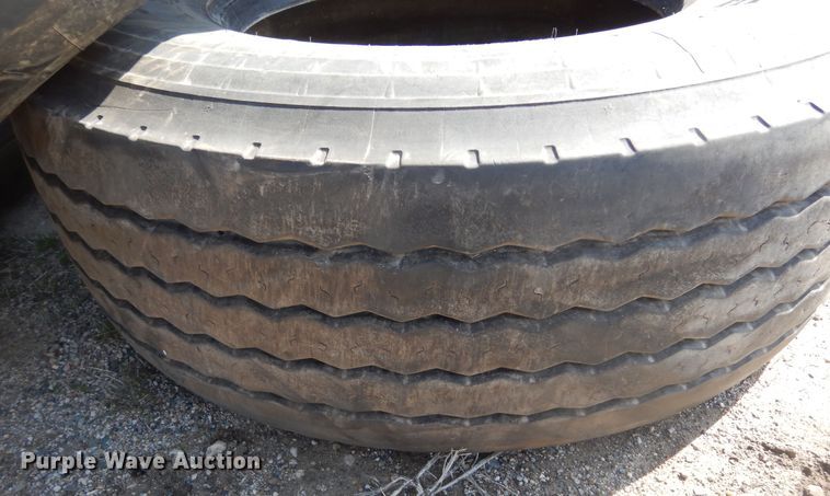 image for item KT9051 (3) tires