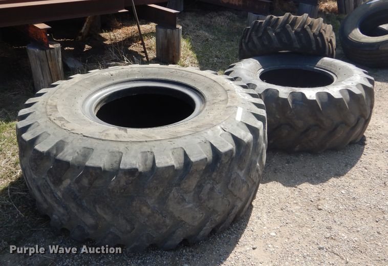 image for item KT9052 (3) tires