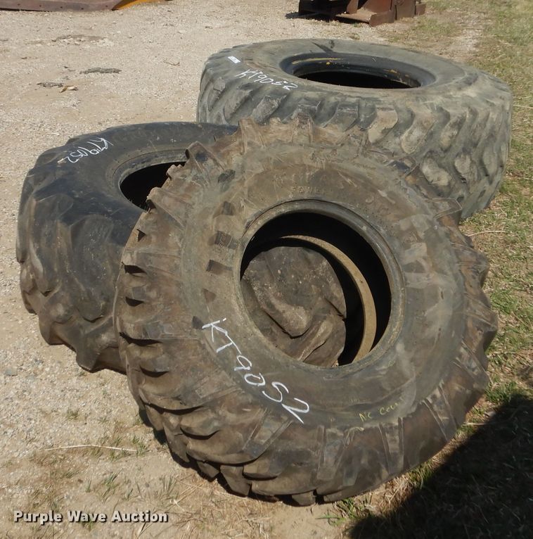 image for item KT9052 (3) tires