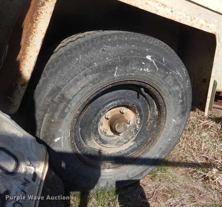 image for item KT9054 Ingersoll Rand 185  air compressor