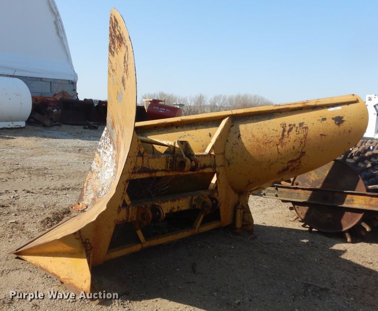 image for item KT9062 Caterpillar  12' 8"W snow plow