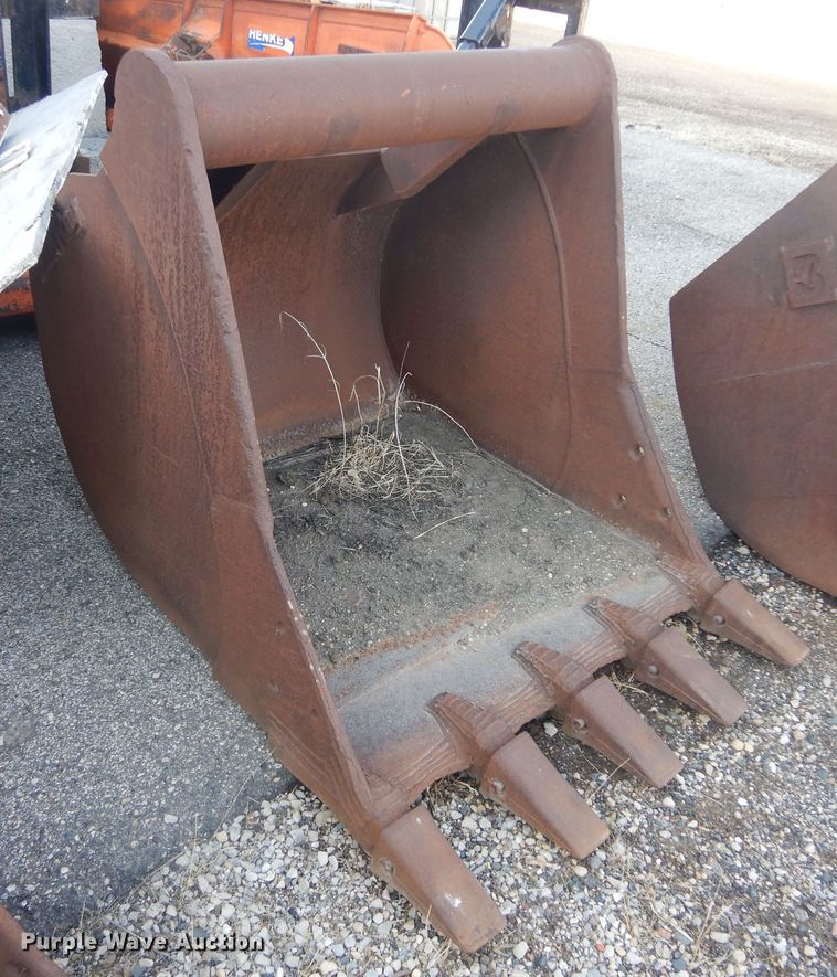 image for item KT9070 40" W bucket