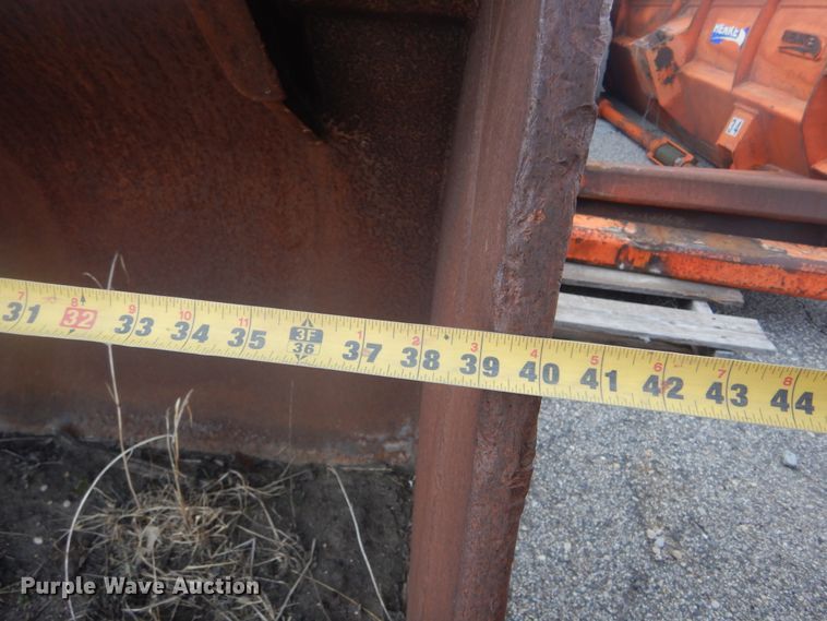 image for item KT9070 40" W bucket