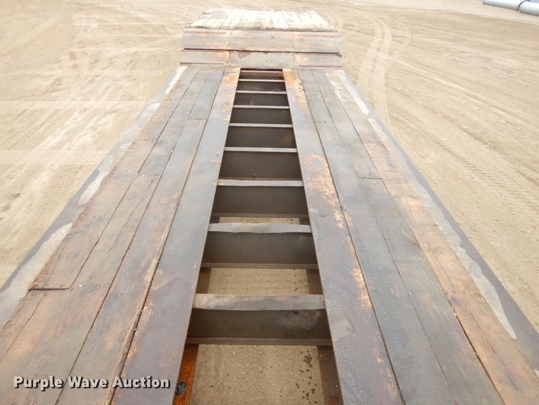 image for item KT9091 2000 Trail King TK-110-HDG  lowboy equipment trailer