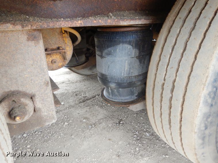 image for item KT9091 2000 Trail King TK-110-HDG  lowboy equipment trailer