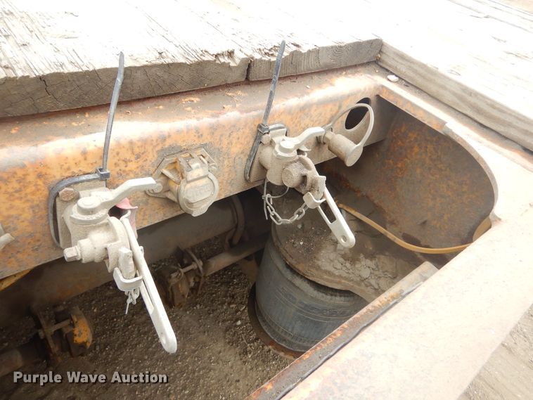 image for item KT9091 2000 Trail King TK-110-HDG  lowboy equipment trailer