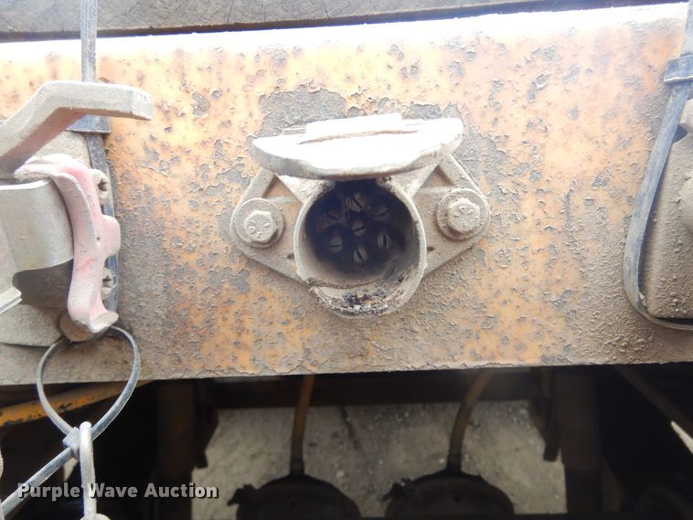 image for item KT9091 2000 Trail King TK-110-HDG  lowboy equipment trailer