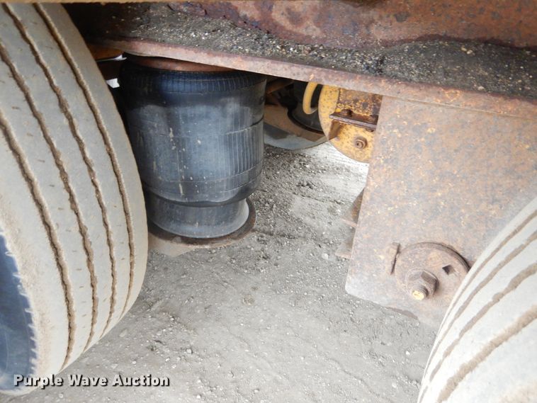 image for item KT9091 2000 Trail King TK-110-HDG  lowboy equipment trailer