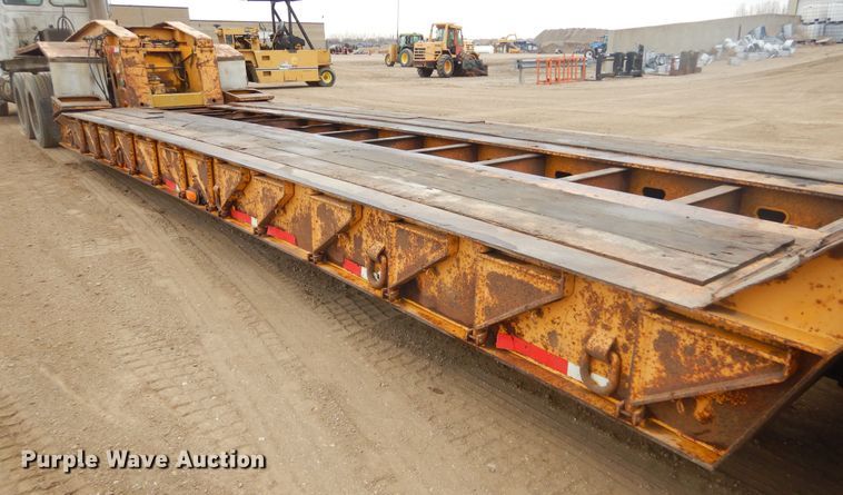 image for item KT9091 2000 Trail King TK-110-HDG  lowboy equipment trailer