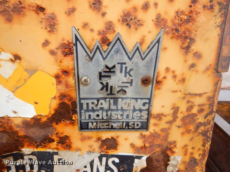 image for item KT9091 2000 Trail King TK-110-HDG  lowboy equipment trailer