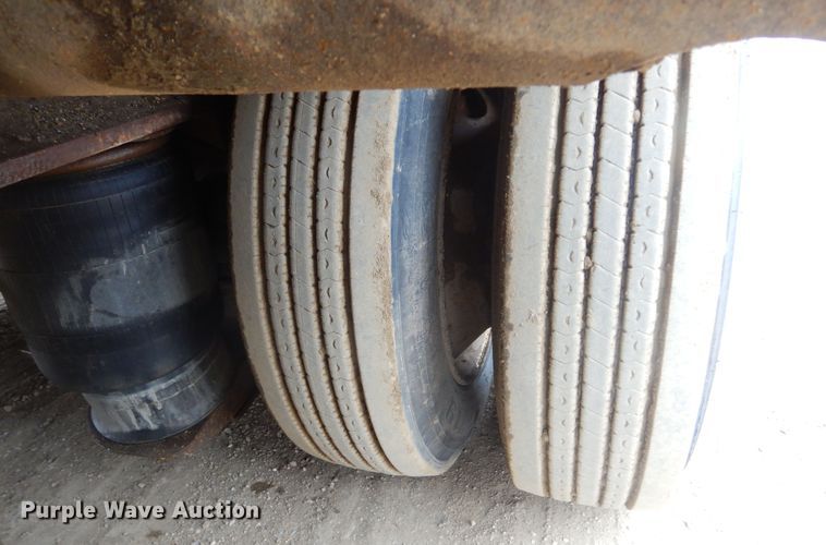 image for item KT9091 2000 Trail King TK-110-HDG  lowboy equipment trailer