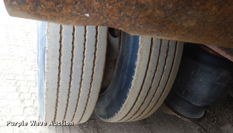 image for item KT9091 2000 Trail King TK-110-HDG  lowboy equipment trailer